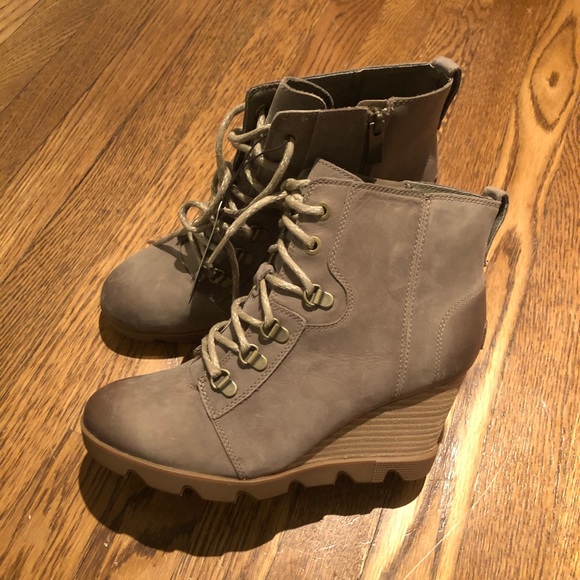 Sorel Joan Uptown boots khaki lace up wedge boots - Picture 10 of 14